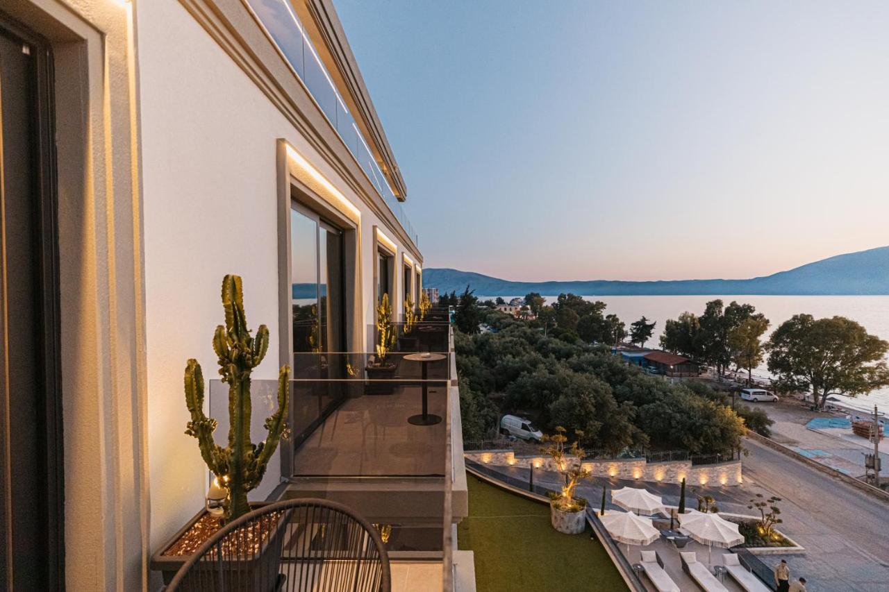 Mazarine Hotel, Vlore, Albania Radhime Exterior photo