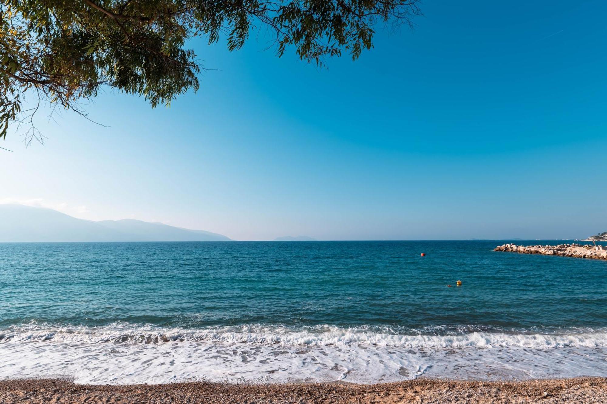 Mazarine Hotel, Vlore, Albania Radhime Exterior photo